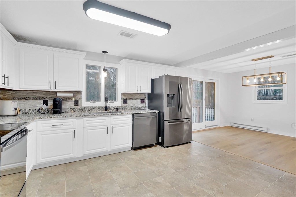 25 Fox Hill Road Ludlow, MA 01056 - Photo 9 of 42