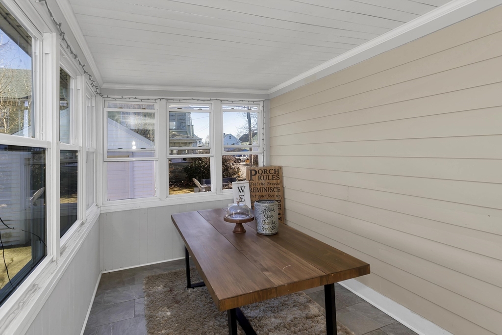 127 Governor Street Springfield, MA 01104 - Photo 14 of 33