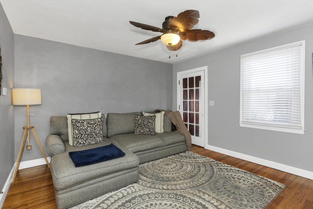 127 Governor Street Springfield, MA 01104 - Photo 16 of 33