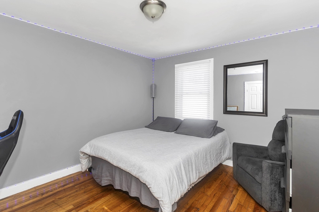 127 Governor Street Springfield, MA 01104 - Photo 20 of 33