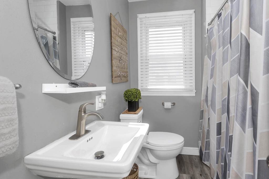 127 Governor Street Springfield, MA 01104 - Photo 21 of 33