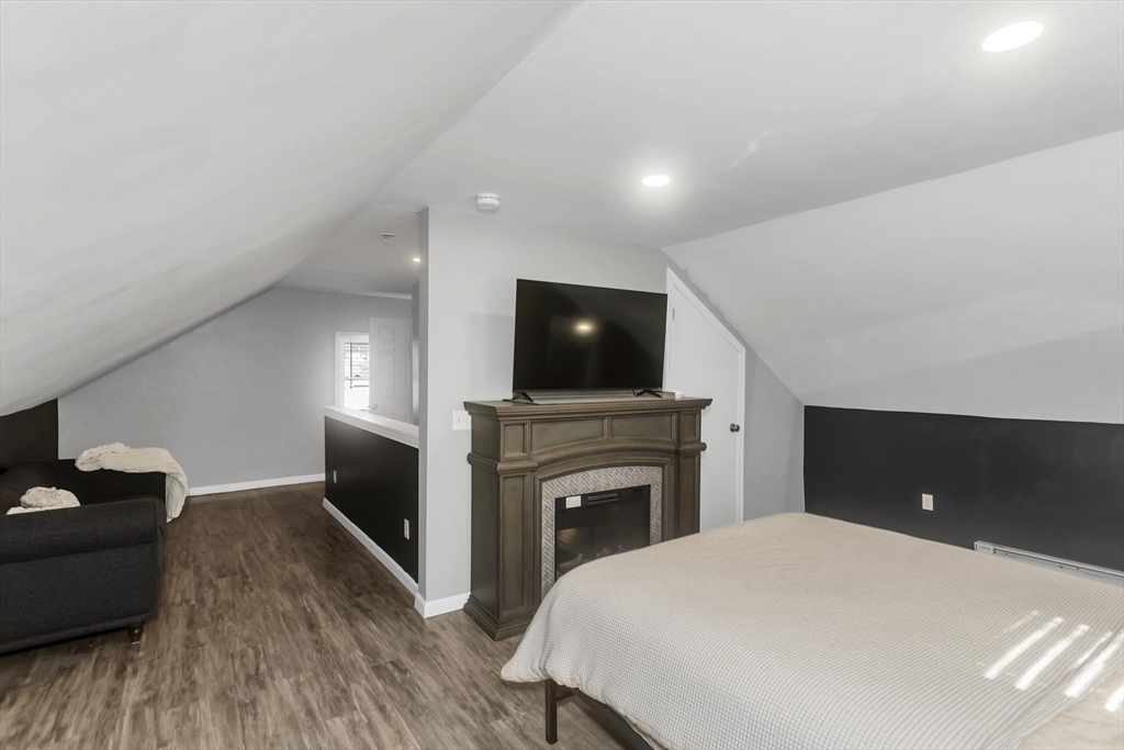 127 Governor Street Springfield, MA 01104 - Photo 28 of 33