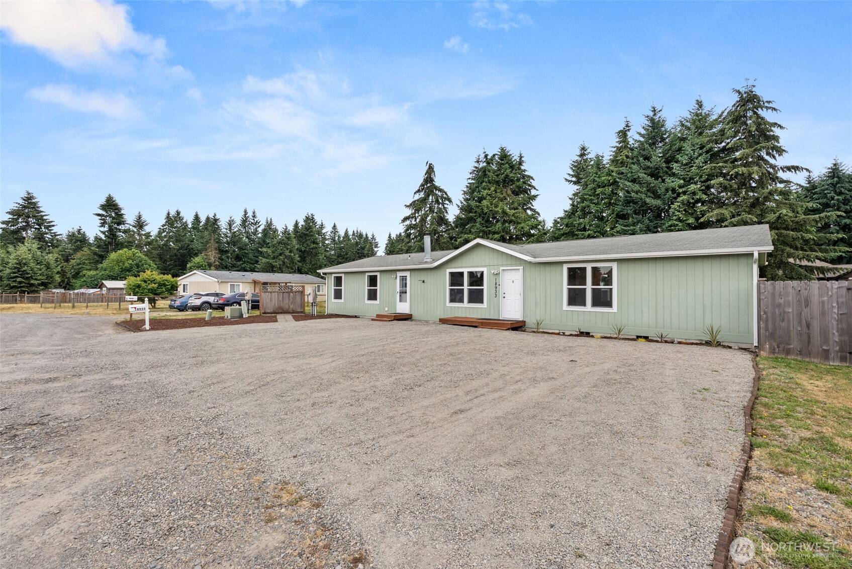18933 Prairie Street Southwest Rochester, WA 98579 - Photo 2 of 33