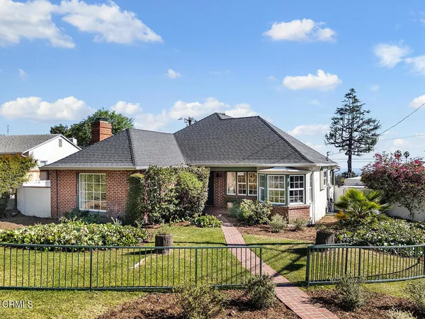 $1,095,000 | 900 Dolores Drive, Altadena, CA 91001