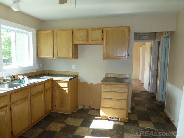 2711 Fish Lake Road Lapeer, MI 48446 - Photo 13 of 25