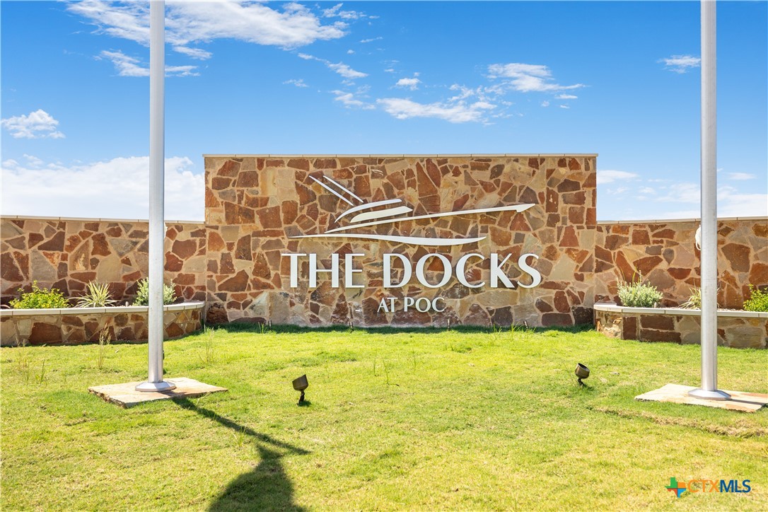 Lot 4 Gunnison Rd Port Port O'Connor, TX 77982 - Photo 8 of 10 a view of an outdoor space and yard