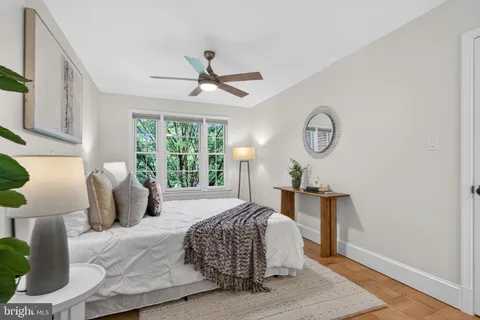 $925,000 | 3297 Sutton Place Northwest, Unit C, Washington, DC 20016