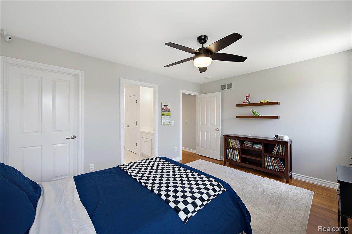 1422 Galena Rochester, MI 48306 - Photo 46 of 73 Light-toned walls with contrasting white trim and doors