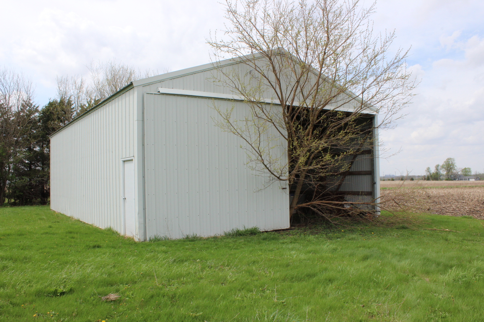 29369 North 1200 E Road Blackstone, IL 61313 - Photo 17 of 21