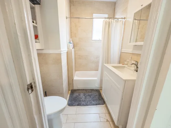 $5,000 | 35 Essex Street, Unit 2, Cambridge, MA 02139