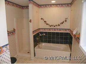 3 Edna Oaks Road Hendersonville, NC 28792 - Photo 11 of 12
