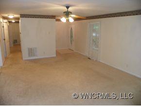 3 Edna Oaks Road Hendersonville, NC 28792 - Photo 7 of 12