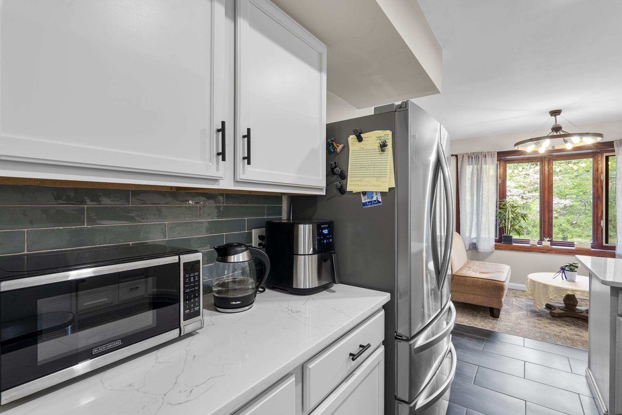 12410 Piedmont Road Clarksburg, MD 20871 - Photo 18 of 64 Kitchen is ready for your touch.