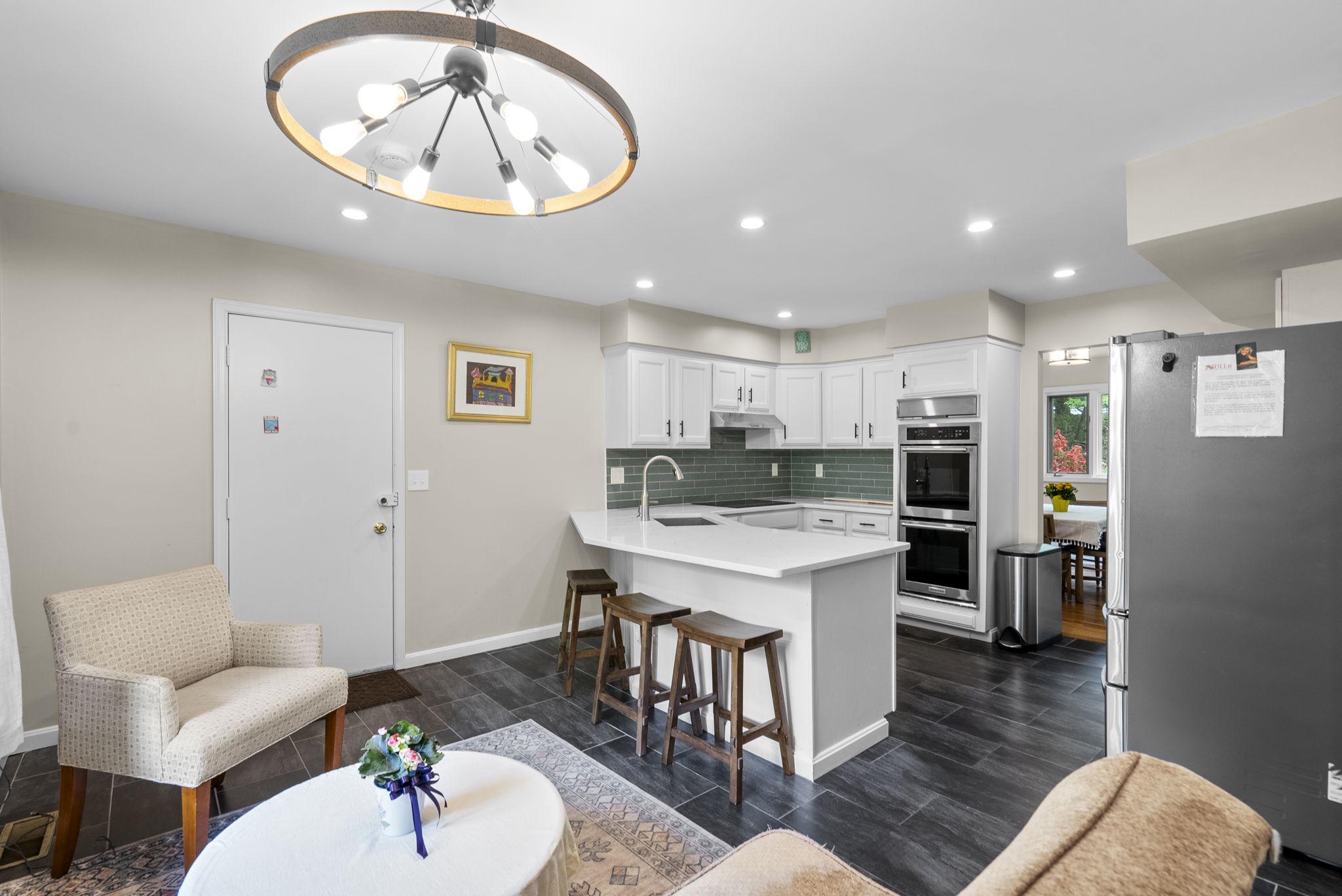 12410 Piedmont Road Clarksburg, MD 20871 - Photo 24 of 64 Exit to the garage.