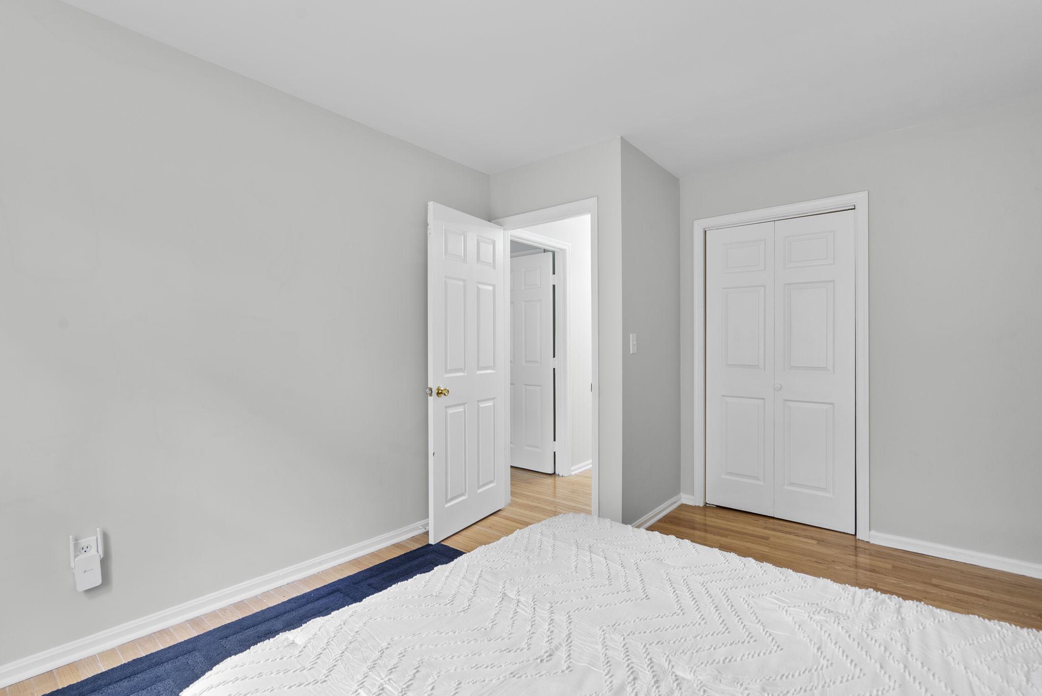 12410 Piedmont Road Clarksburg, MD 20871 - Photo 34 of 64 Bedroom 3 closet.