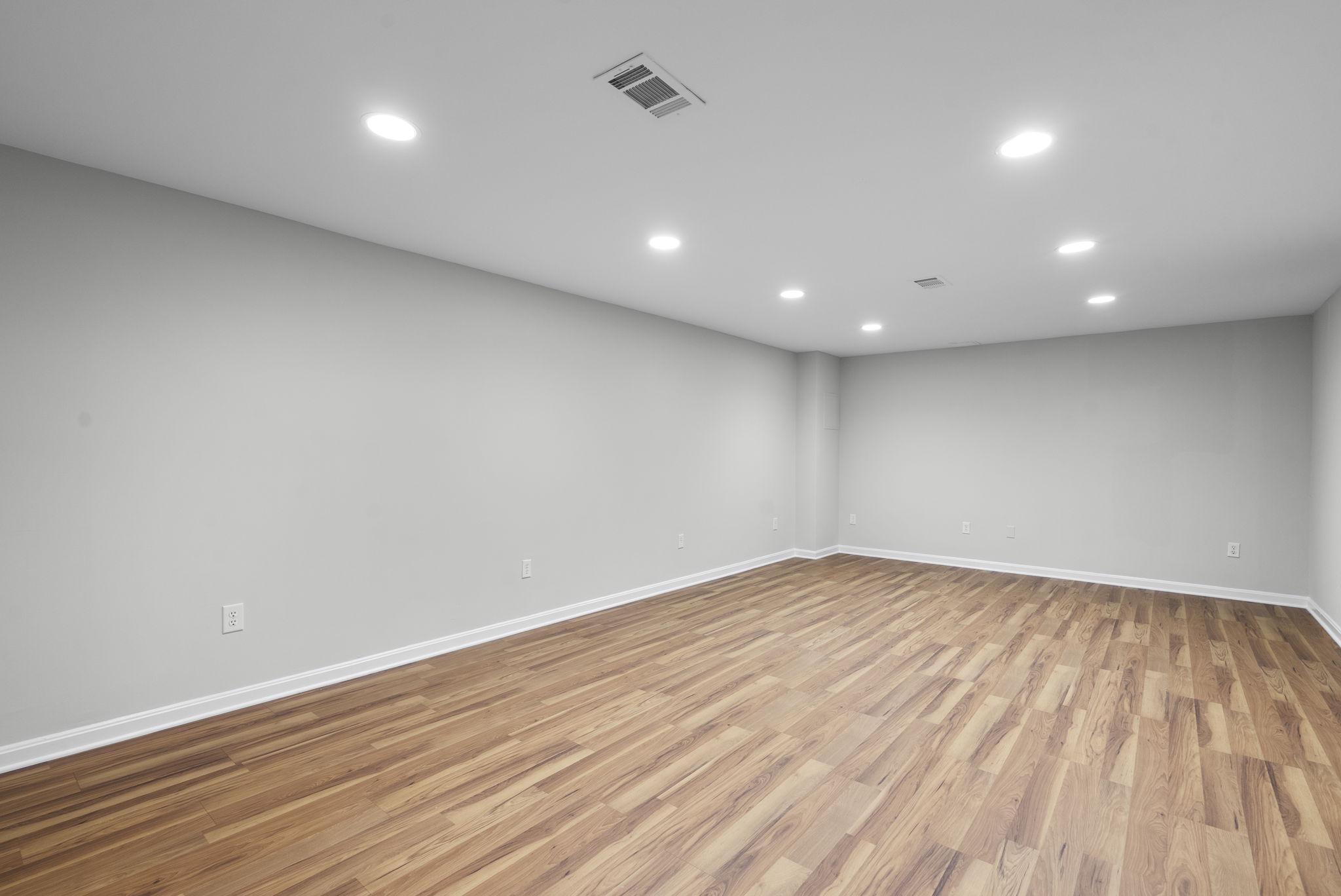 12410 Piedmont Road Clarksburg, MD 20871 - Photo 46 of 64 Versatile Room, Theater, Playroom, Gym.