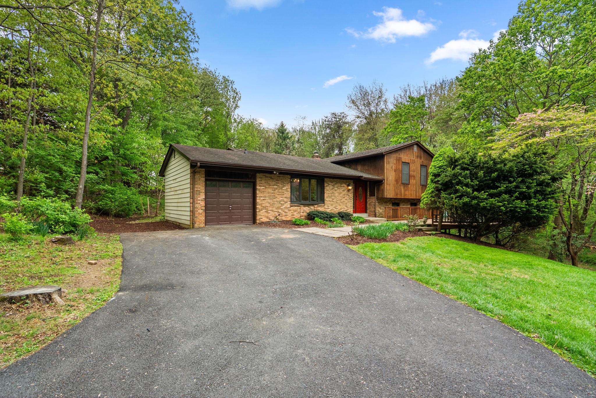 12410 Piedmont Road Clarksburg, MD 20871 - Photo 6 of 64 Welcome HOME!!