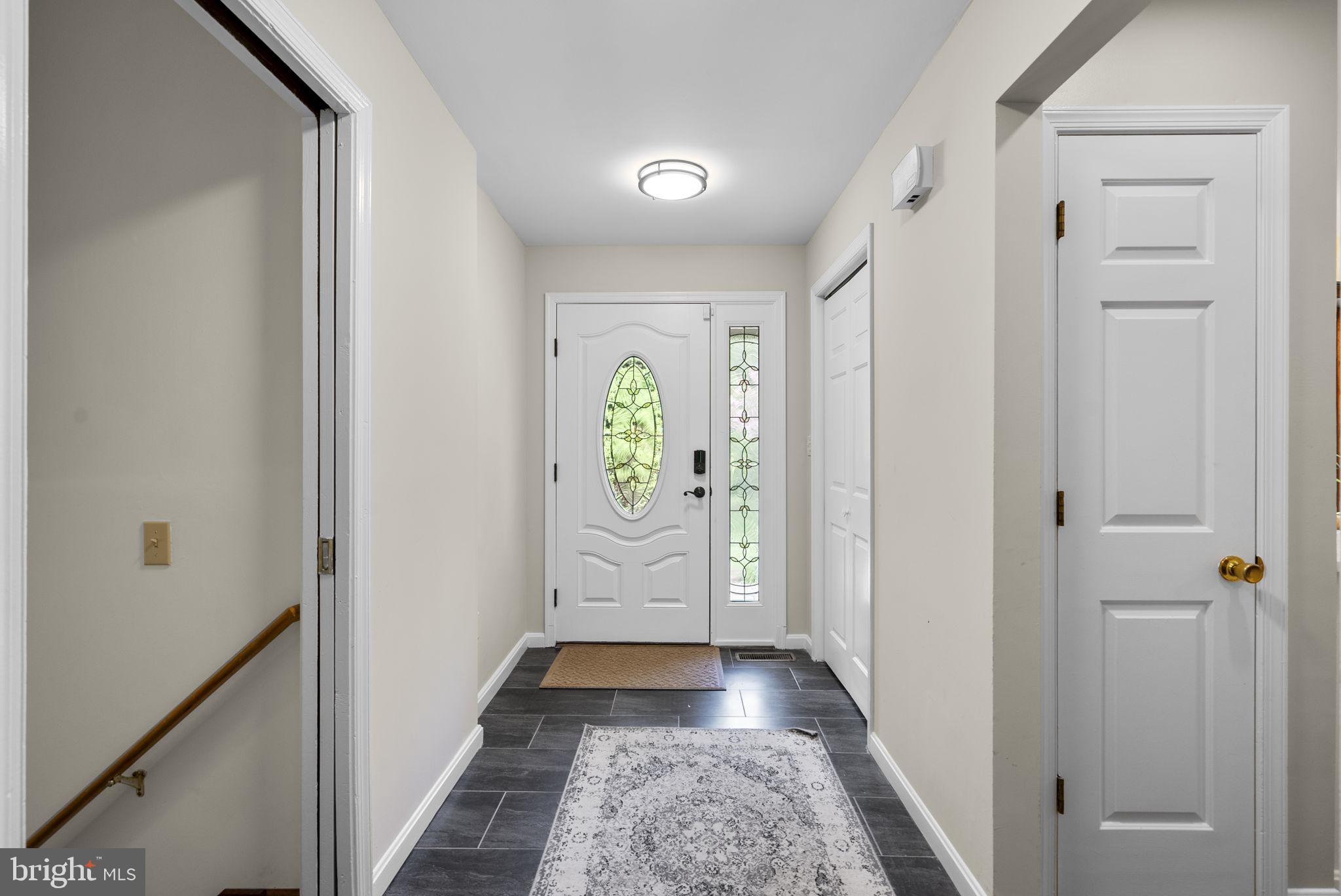 12410 Piedmont Road Clarksburg, MD 20871 - Photo 7 of 64 Inviting entryway with natural light.