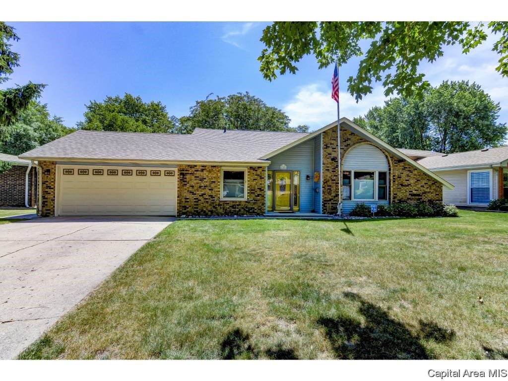 4104 Pickfair Road Springfield, IL 62703 - Photo 1 of 36