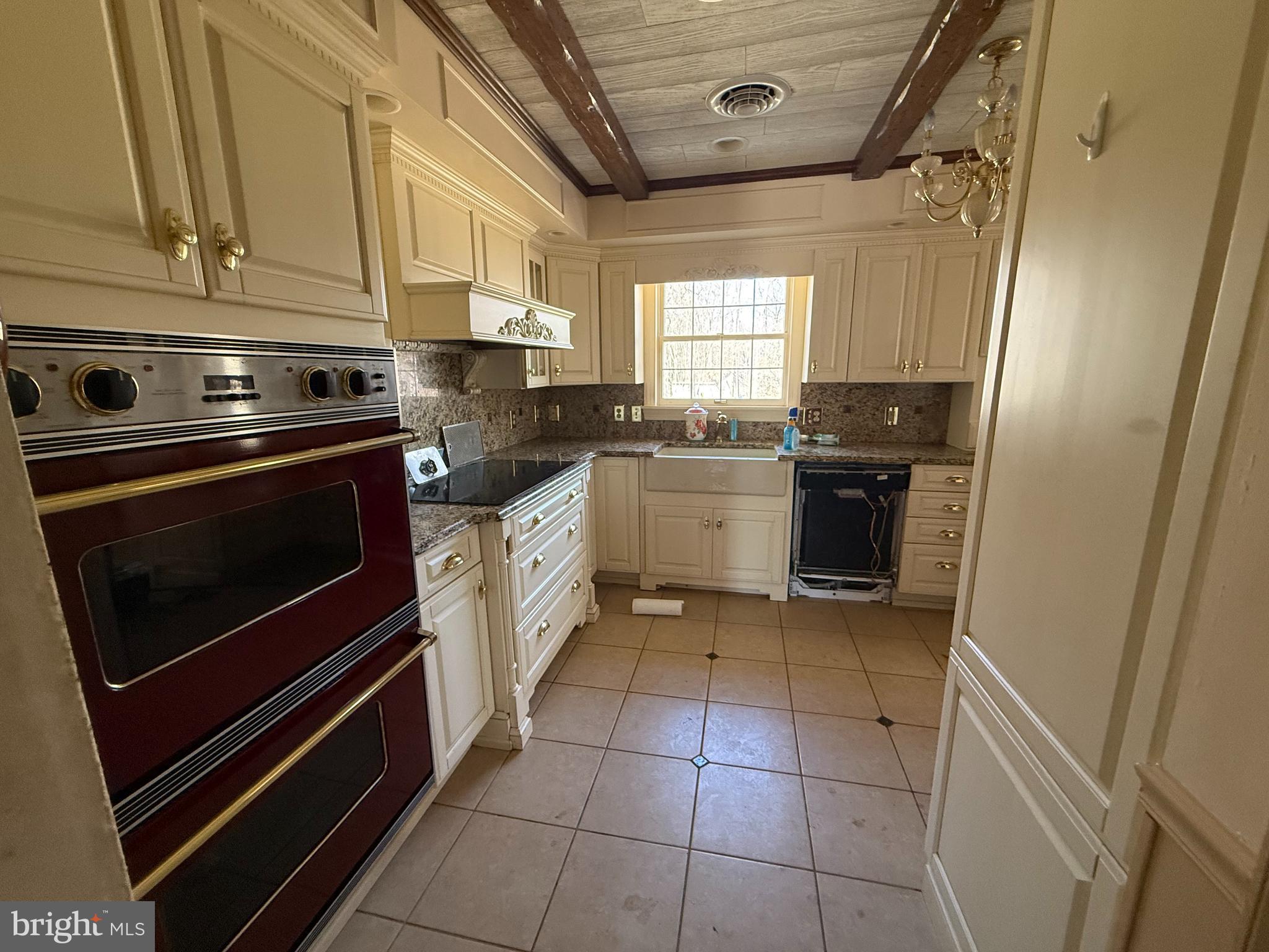 2578 Hilltop Road Federalsburg, MD 21632 - Photo 6 of 12 Kitchen