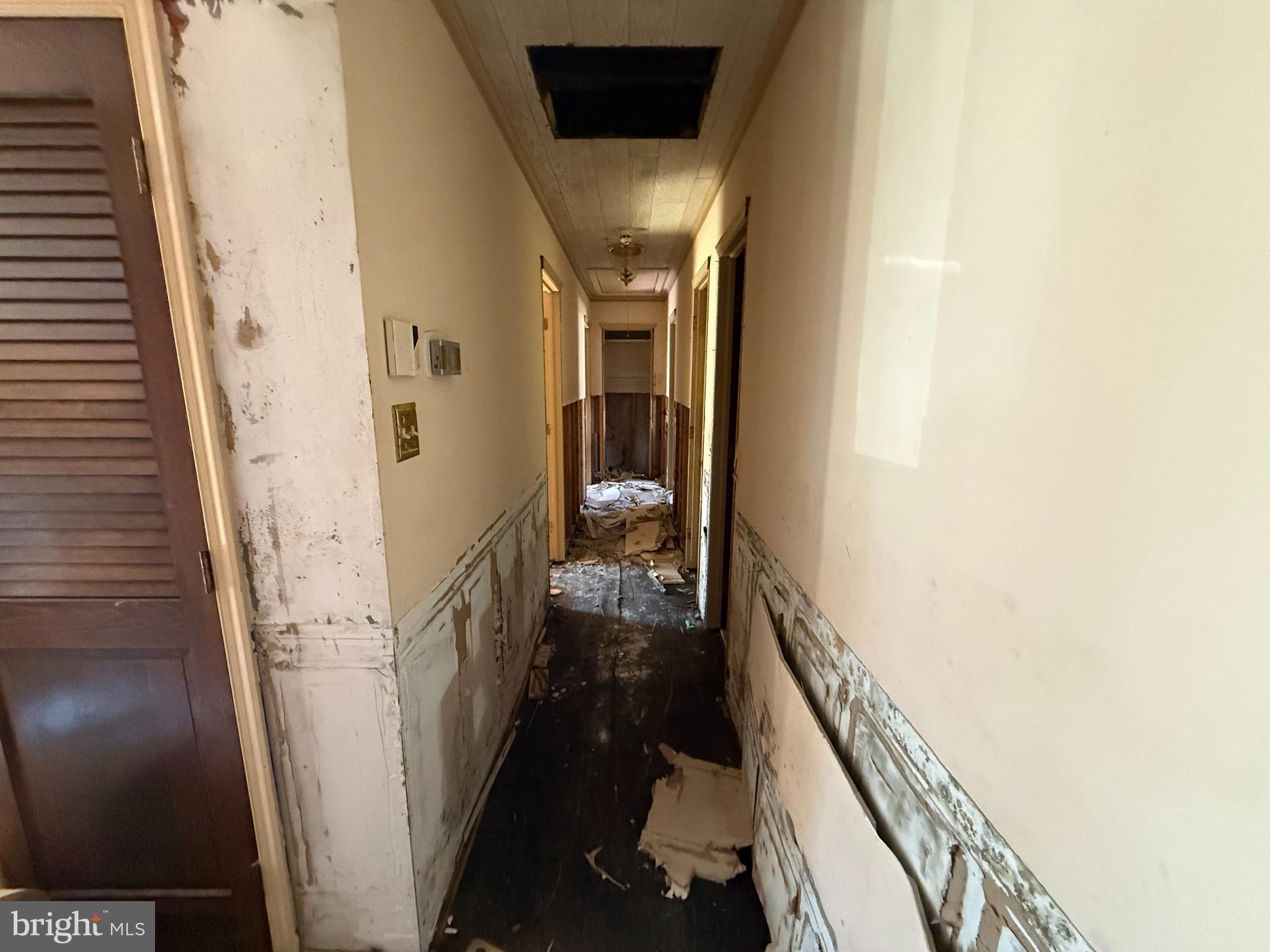 2578 Hilltop Road Federalsburg, MD 21632 - Photo 7 of 12 Hallway