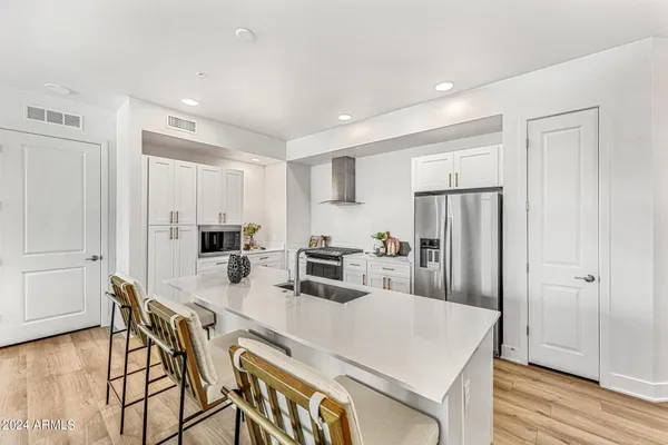 $489,000 | 3131 North Central Avenue, Unit 3015, Phoenix, AZ 85012