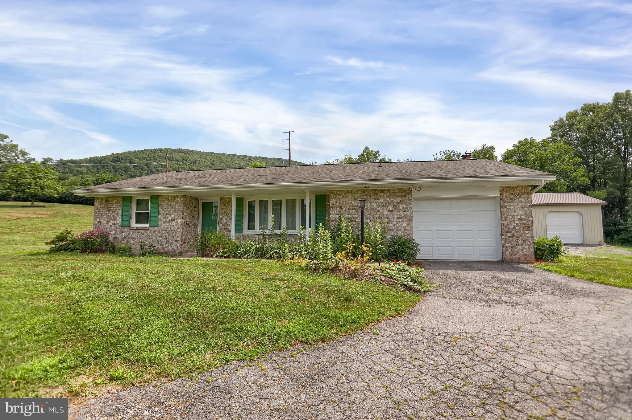 190 South Crossroads Road Lykens, PA 17048 - Photo 1 of 44 Gallery Image 1