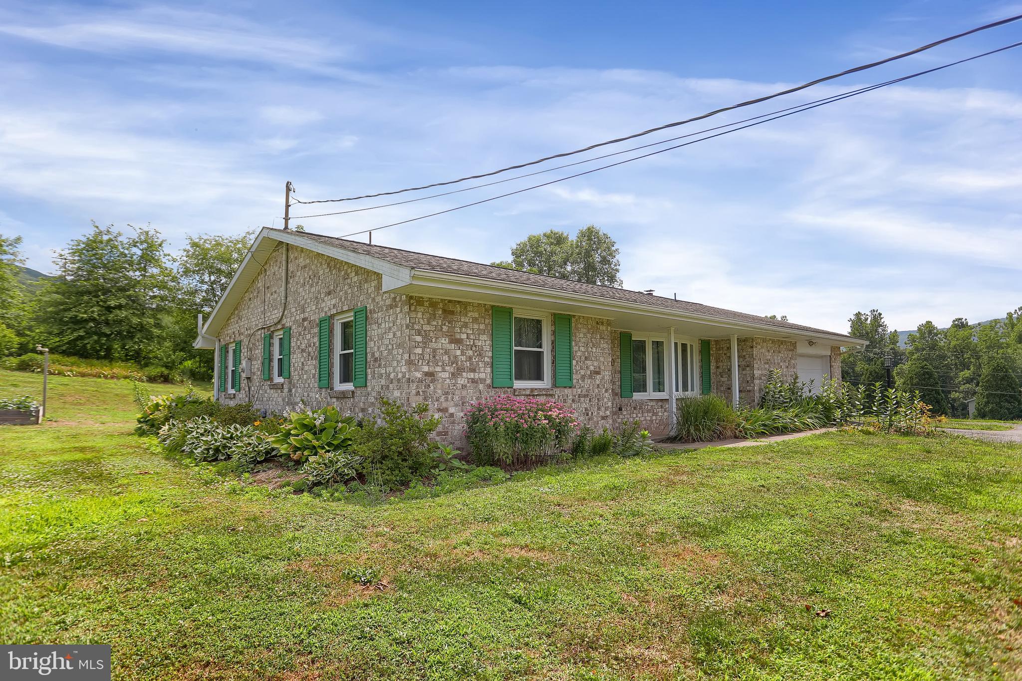 190 South Crossroads Road Lykens, PA 17048 - Photo 2 of 44 Gallery Image 2