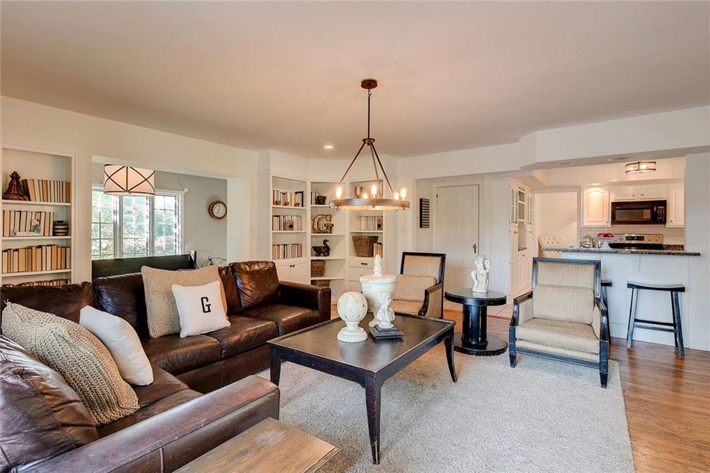 5717 Rolling Ridge Road Indianapolis, IN 46220 - Photo 14 of 41 Gallery Image 14