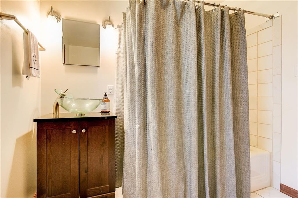 5717 Rolling Ridge Road Indianapolis, IN 46220 - Photo 18 of 41 Gallery Image 18