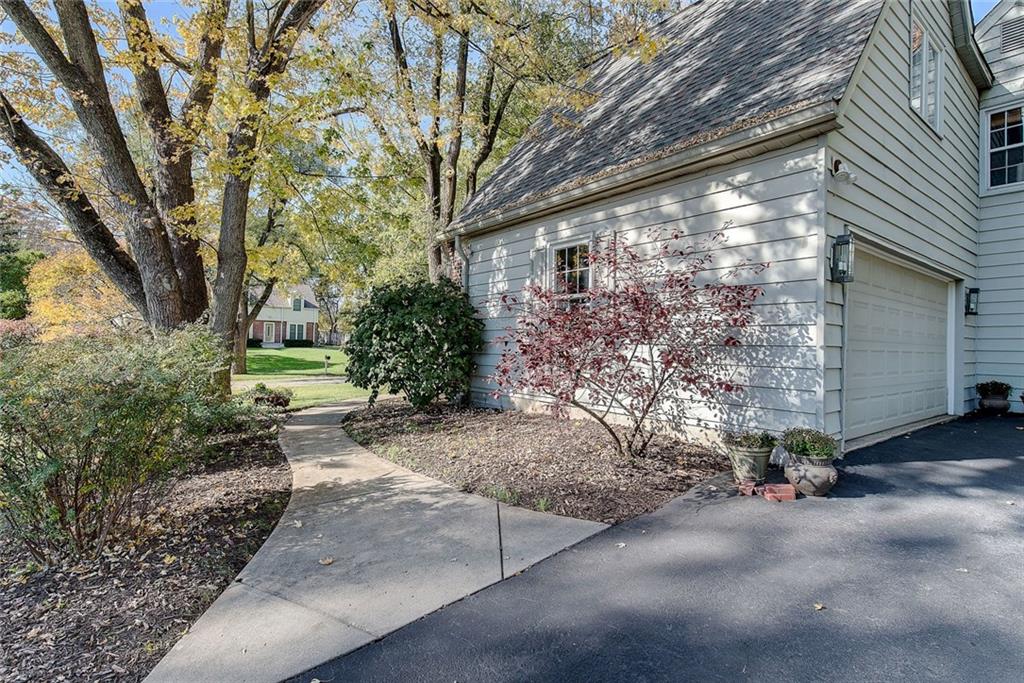 5717 Rolling Ridge Road Indianapolis, IN 46220 - Photo 39 of 41 Gallery Image 39