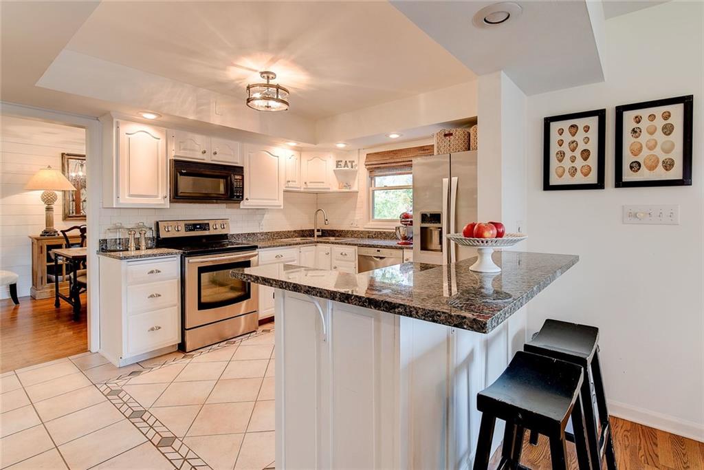 5717 Rolling Ridge Road Indianapolis, IN 46220 - Photo 10 of 41 Gallery Image 10