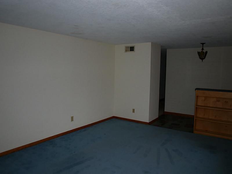 709 Piccadilly Road Anderson, IN 46013 - Photo 8 of 16 Gallery Image 8
