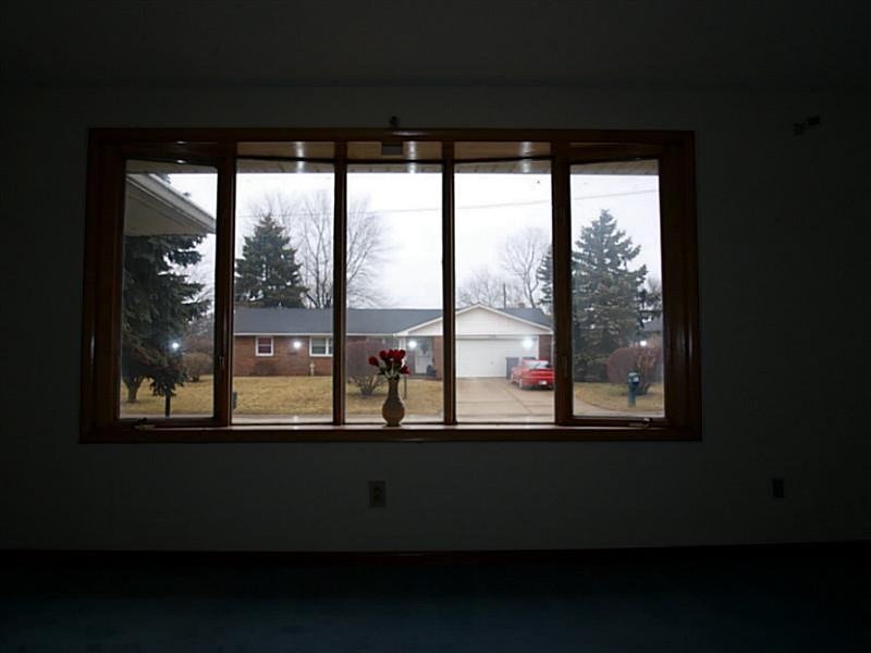 709 Piccadilly Road Anderson, IN 46013 - Photo 10 of 16 Gallery Image 10
