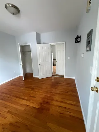 $1,400 | 113 Myrtle Avenue, Unit 1, Jersey City, NJ 07305