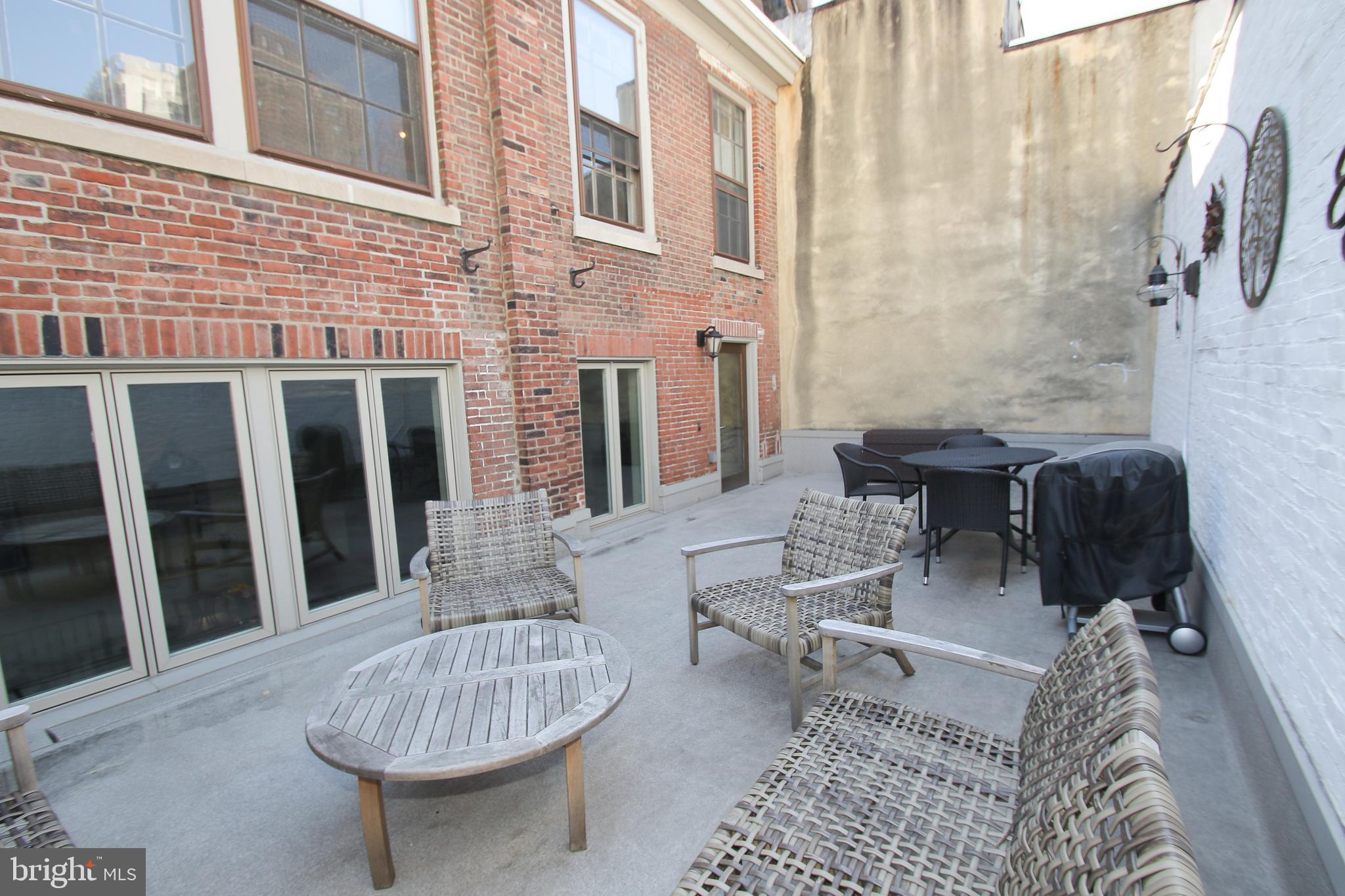 2009 Spruce Street, Unit B Philadelphia, PA 19103 - Photo 18 of 44