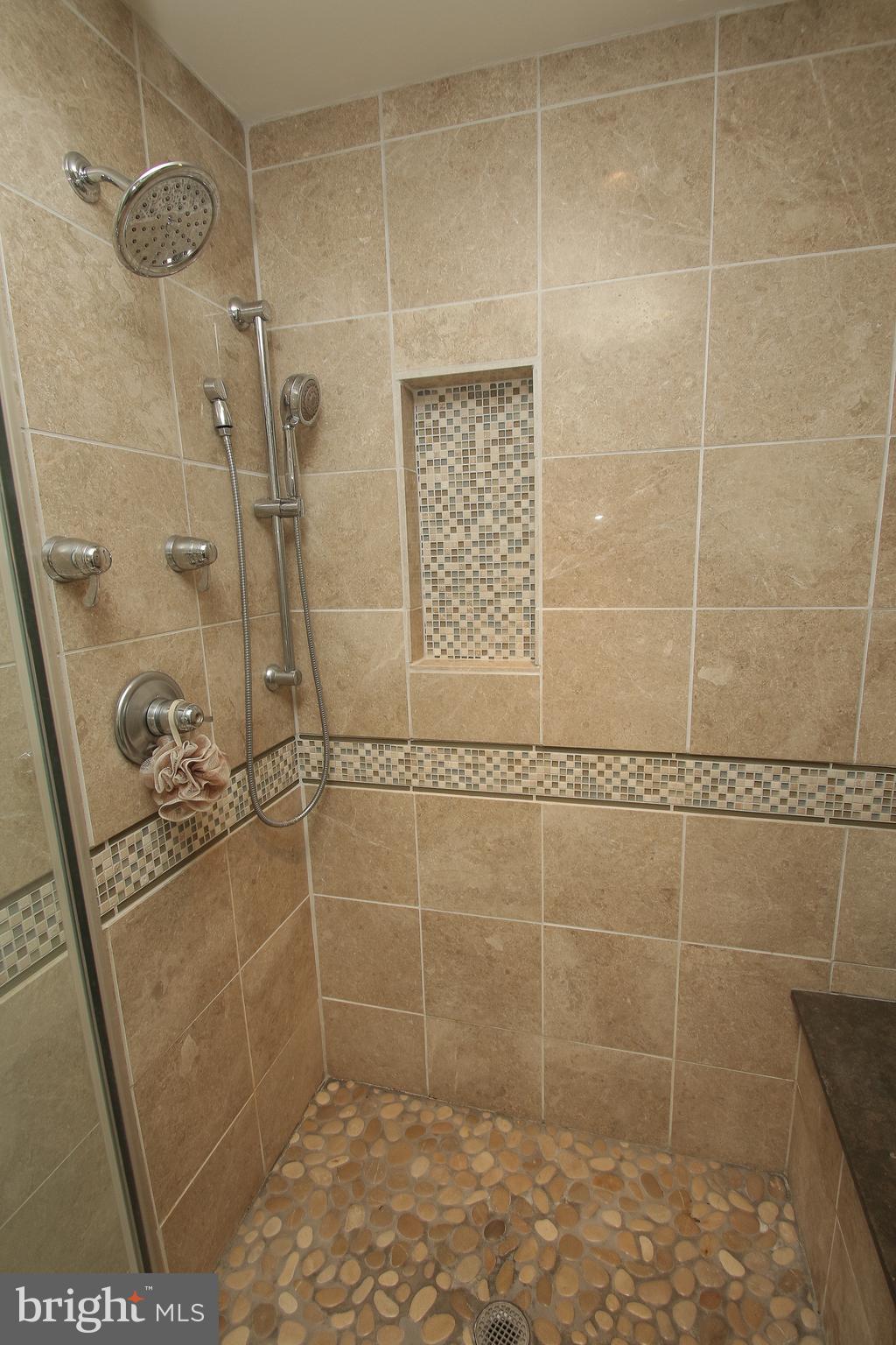 2009 Spruce Street, Unit B Philadelphia, PA 19103 - Photo 27 of 44