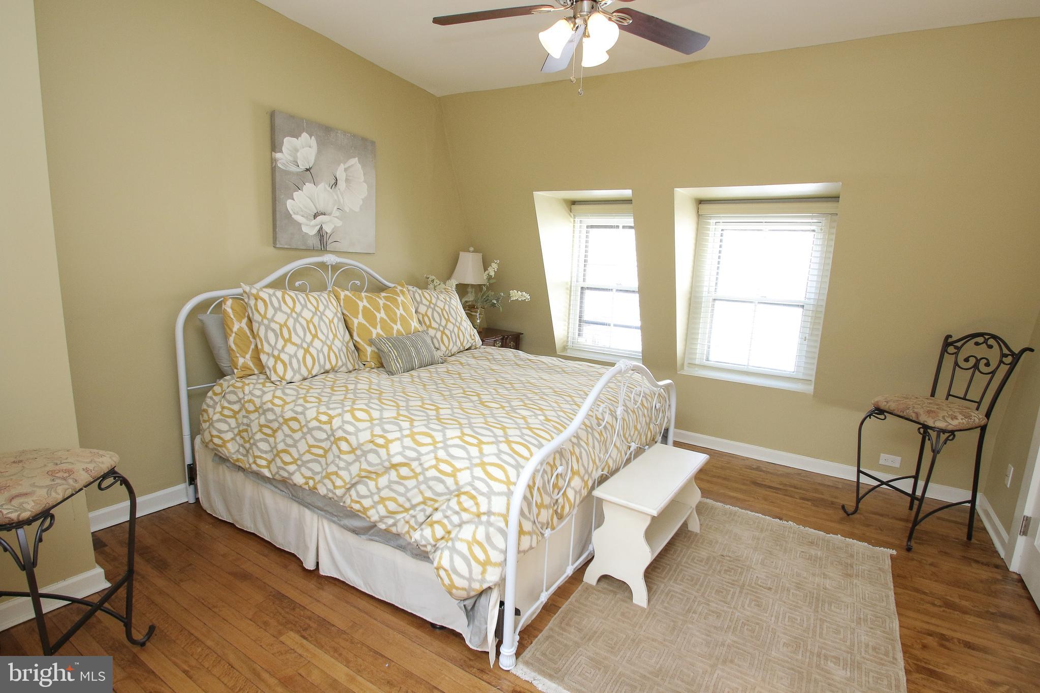 2009 Spruce Street, Unit B Philadelphia, PA 19103 - Photo 32 of 44