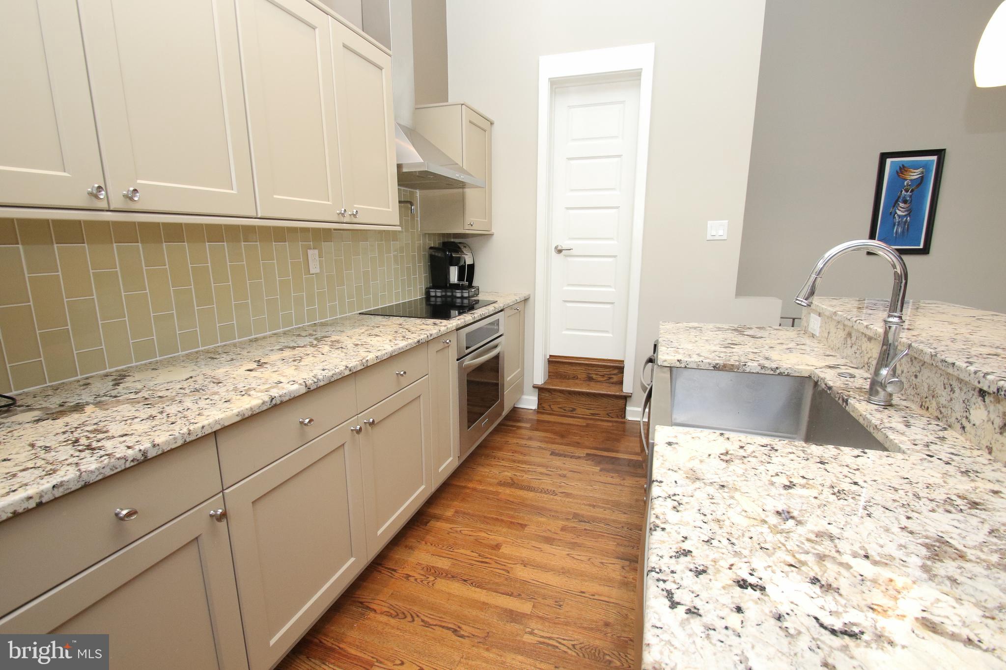 2009 Spruce Street, Unit B Philadelphia, PA 19103 - Photo 5 of 44