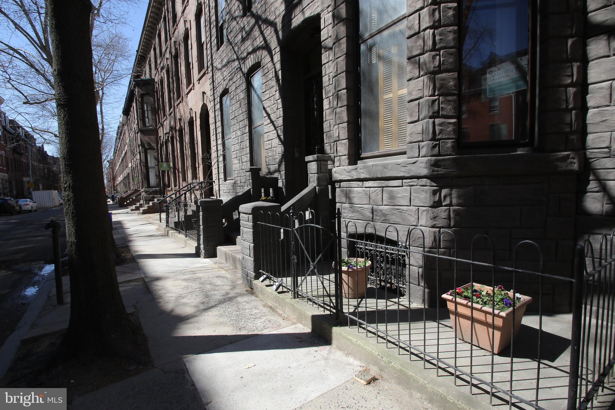 2009 Spruce Street, Unit B Philadelphia, PA 19103 - Photo 43 of 44