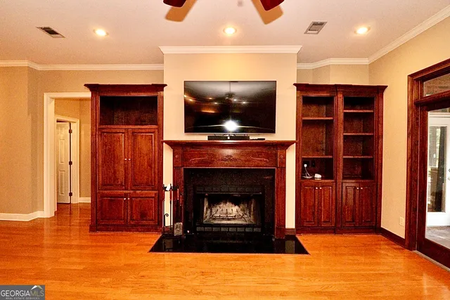 a view of a livingroom with a window
