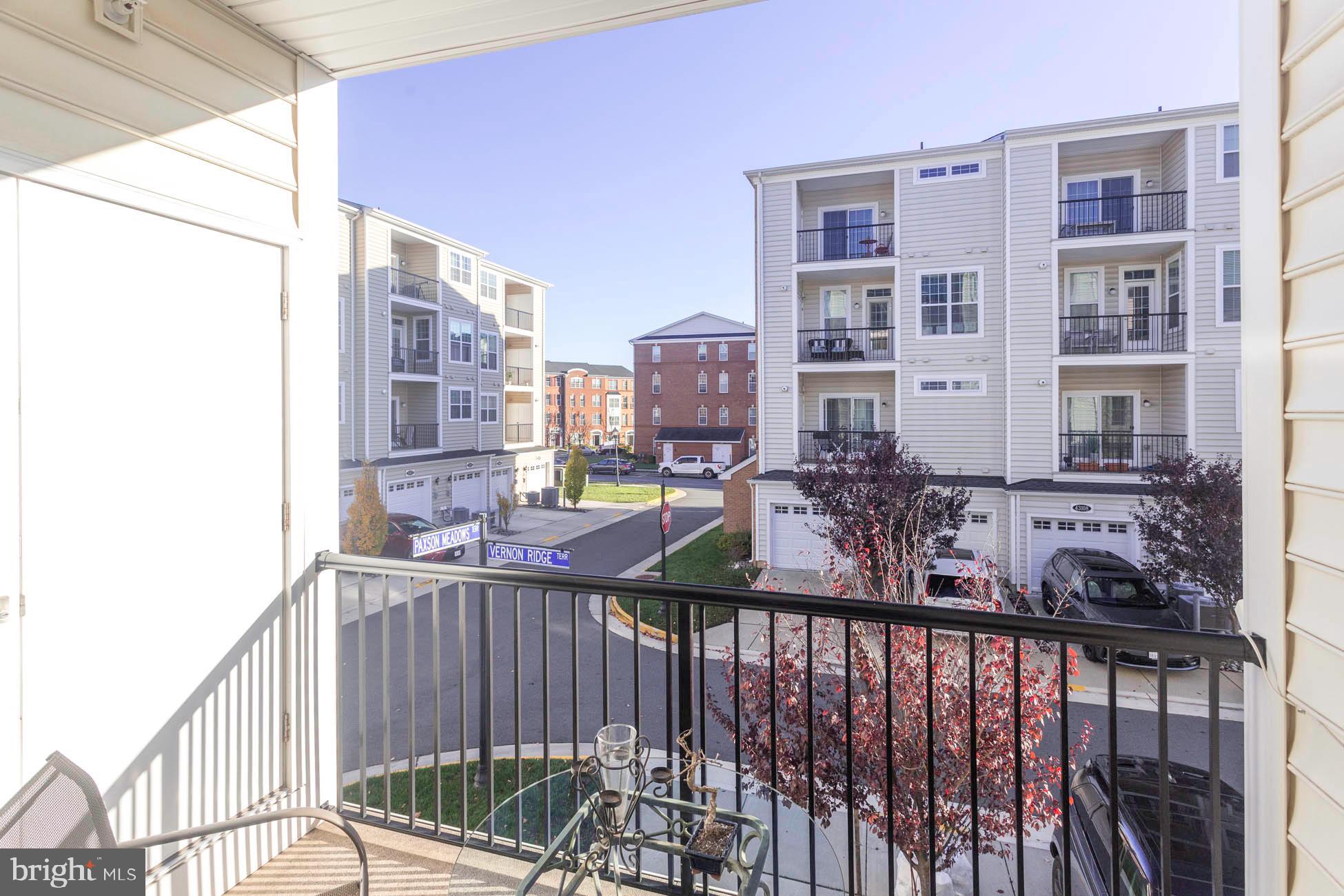 43048 Vernon Ridge Terrace Ashburn, VA 20148 - Photo 31 of 40 a view of a balcony with city view