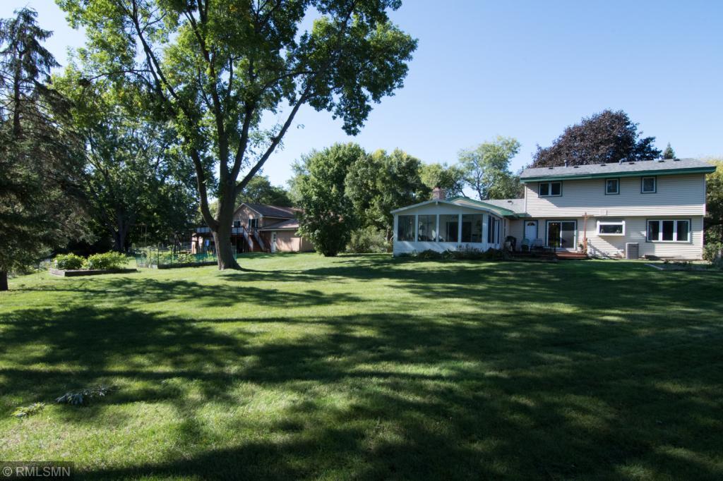 9607 Palmer Road Bloomington, MN 55437 - Photo 4 of 25 Gallery Image 4