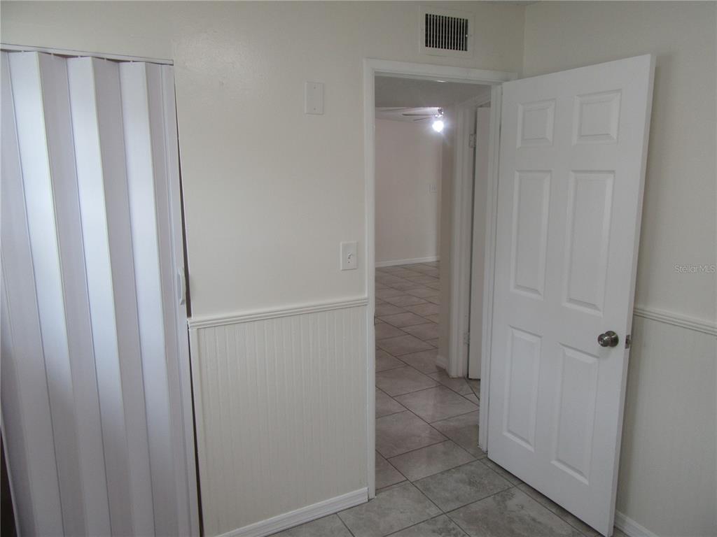 11913 104th Street Largo, FL 33773 - Photo 29 of 34 a view of a hallway