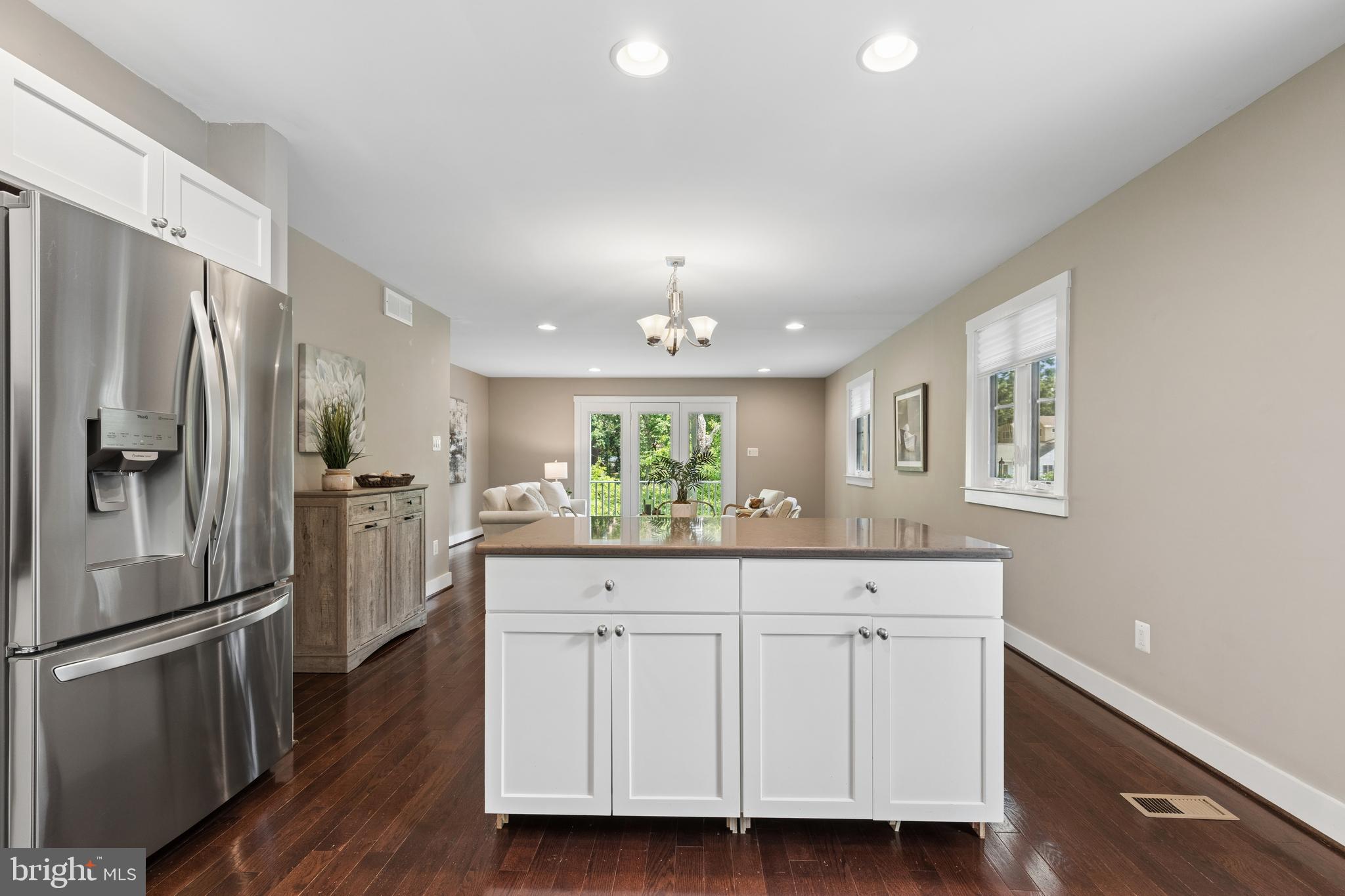 738 Dill Road Severna Park, MD 21146 - Photo 13 of 33 Center island kitchen
