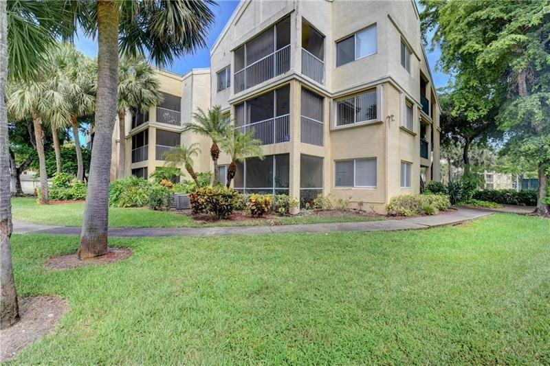5720 Rock Island Road, Unit 394 Tamarac, FL 33319 - Photo 1 of 17 Photo 1