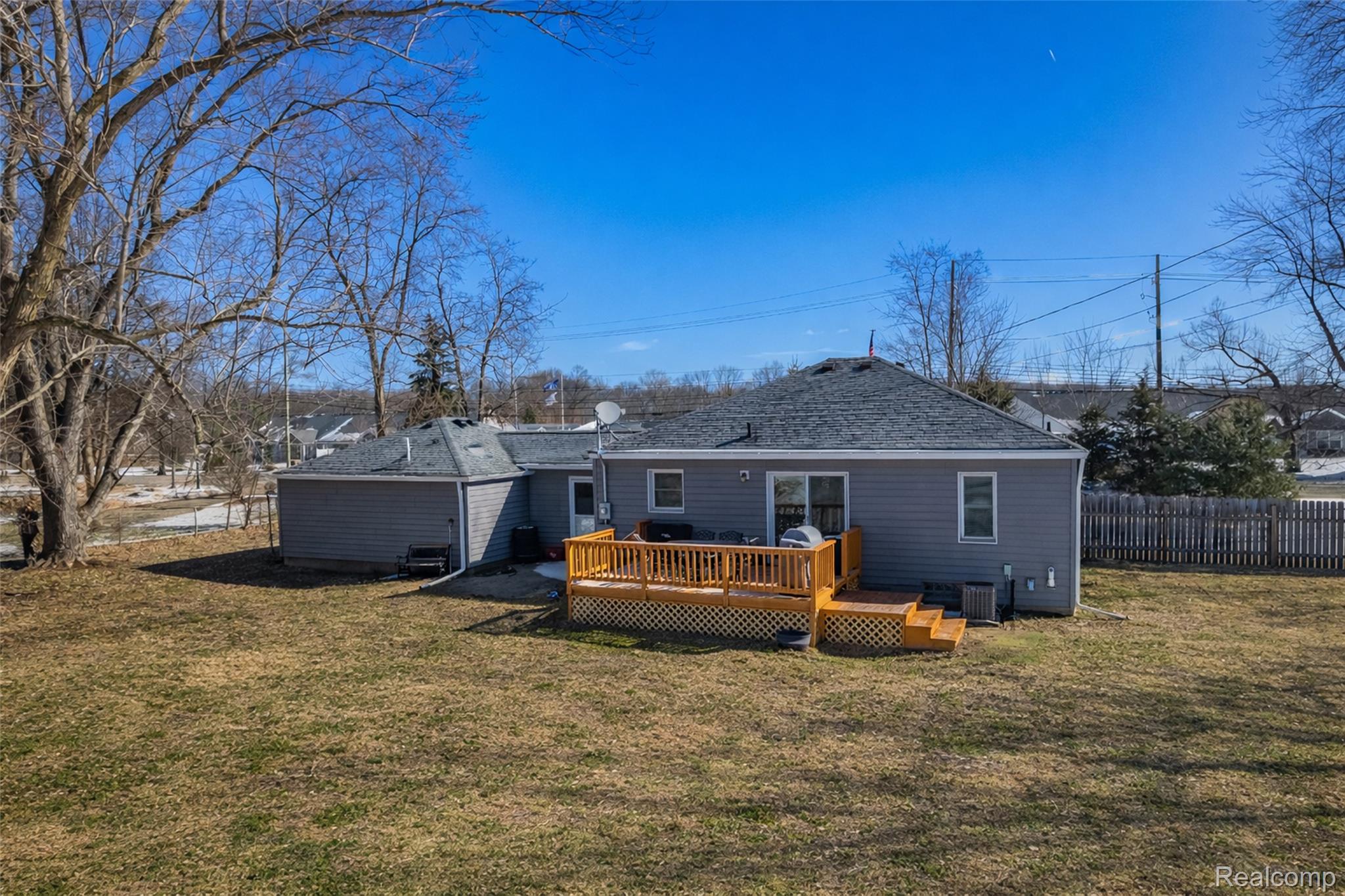 4701 Clintonville Road Clarkston, MI 48346 - Photo 5 of 58 ClintonvilleRd_4701_Exterior_14-ai.jpg