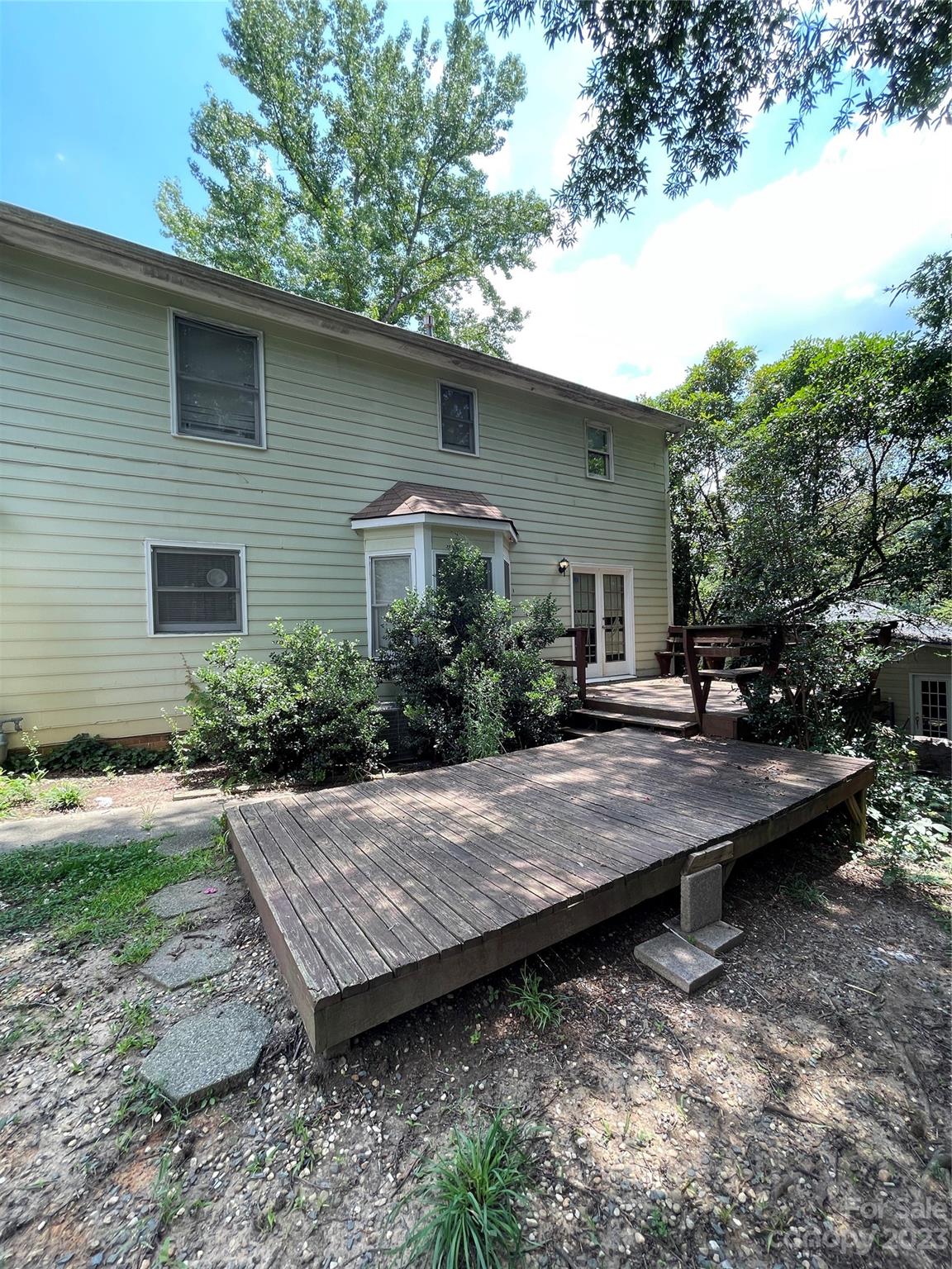 2819 Royal Ridge Lane Charlotte, NC 28212 - Photo 22 of 27 a view of a wooden deck front of house