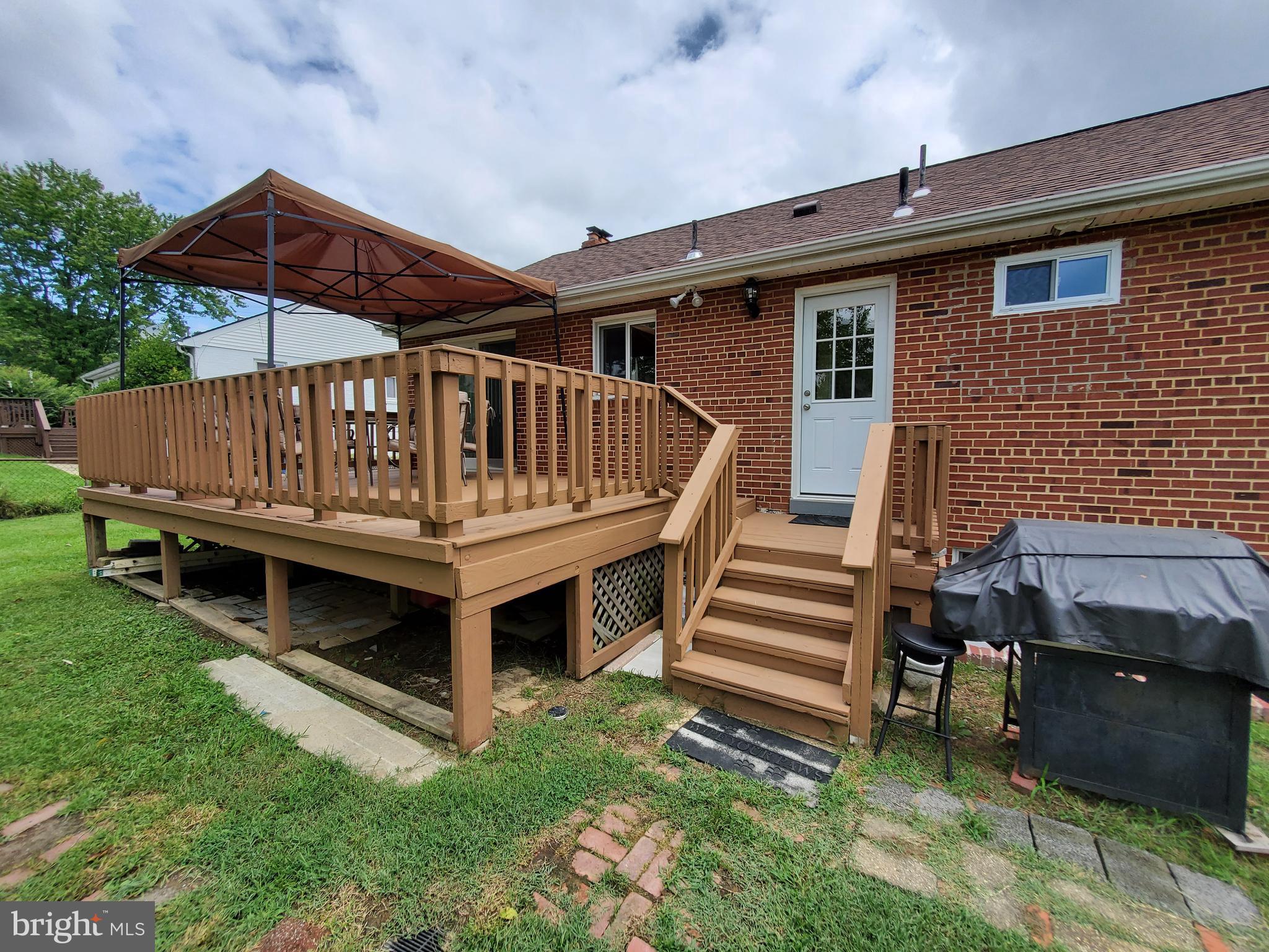 6002 Grayson Street Springfield, VA 22150 - Photo 12 of 81 Gallery Image 12