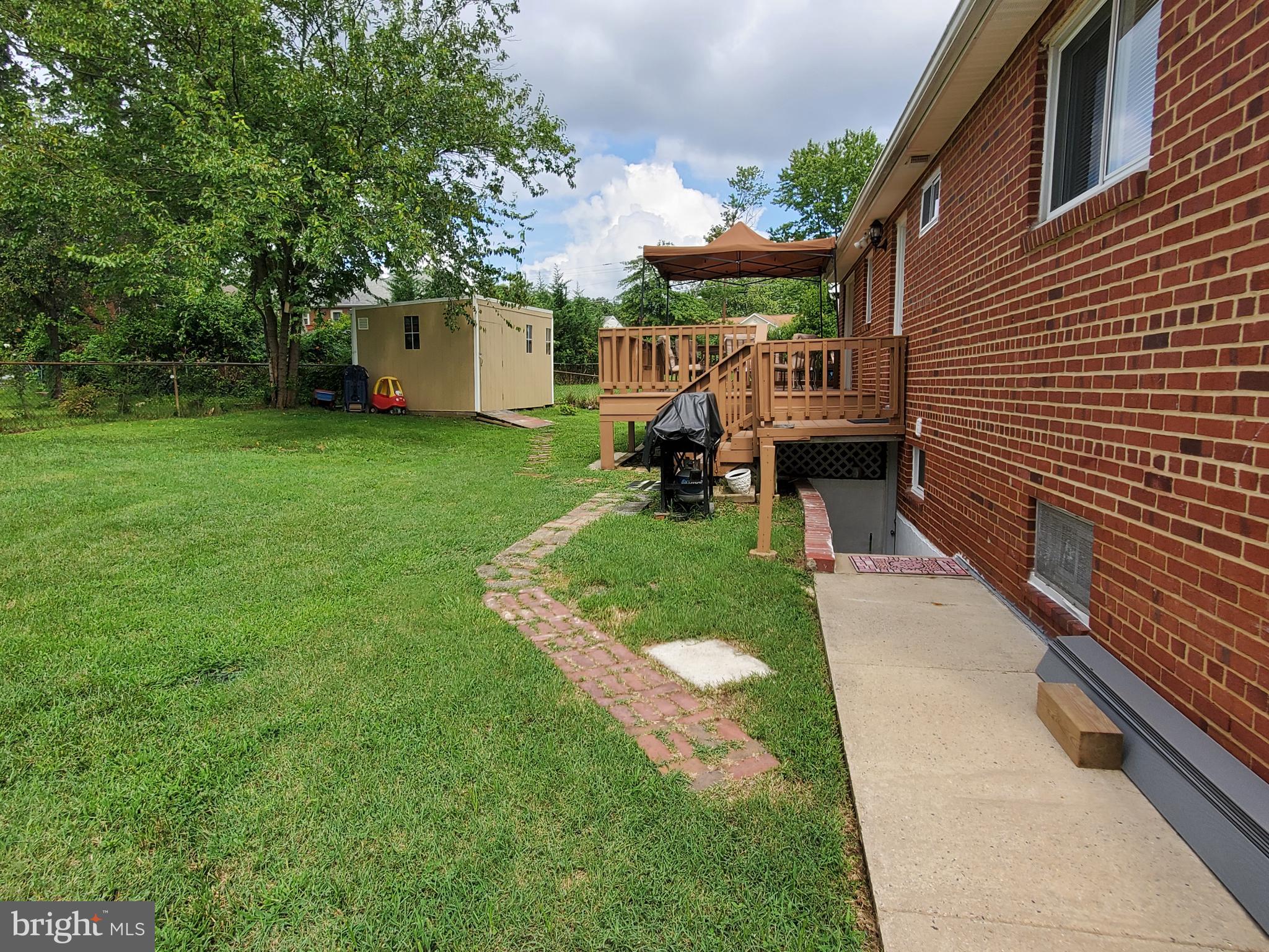 6002 Grayson Street Springfield, VA 22150 - Photo 15 of 81 Gallery Image 15